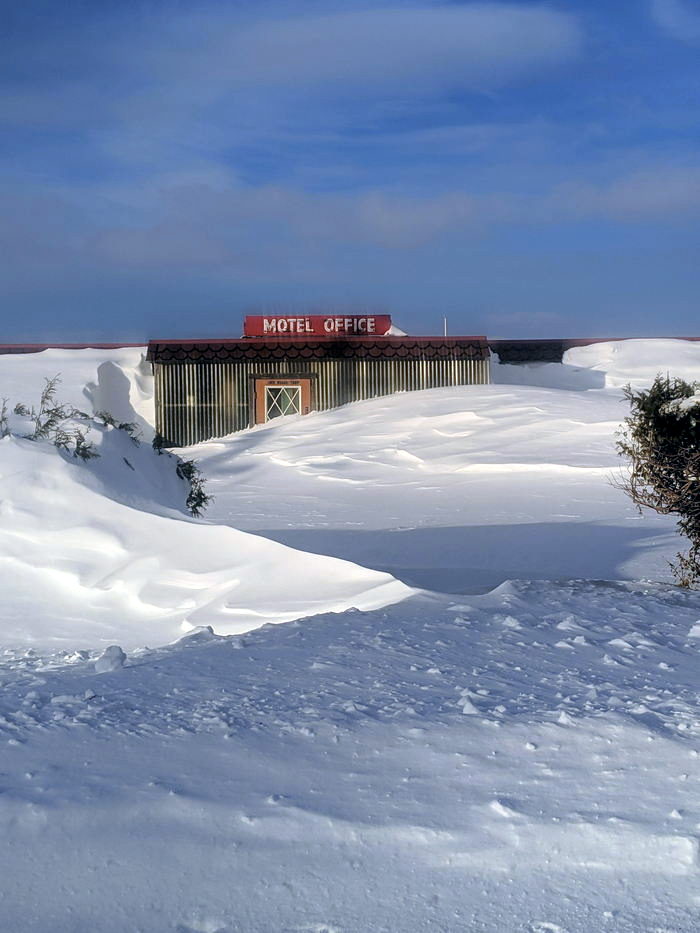 King Copper Motels - Recent Photo Snowed In (newer photo)